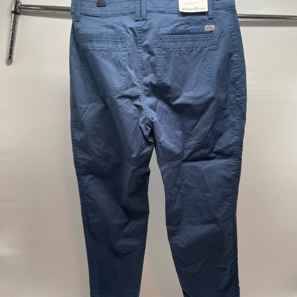 Eddie Bauer Blue Women's Capris NWT - Picture 3 of 4